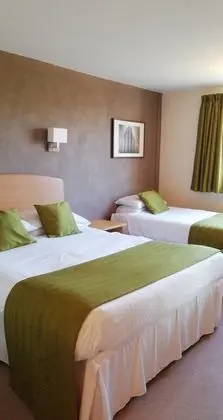 Tek Büyük Yataklı Oda (with Extra Bed)