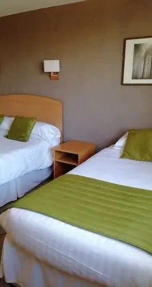 Tek Büyük Yataklı Oda (with Extra Bed)