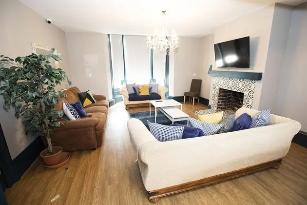 Standard King Room