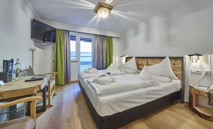 Design Tek Büyük Yataklı Oda