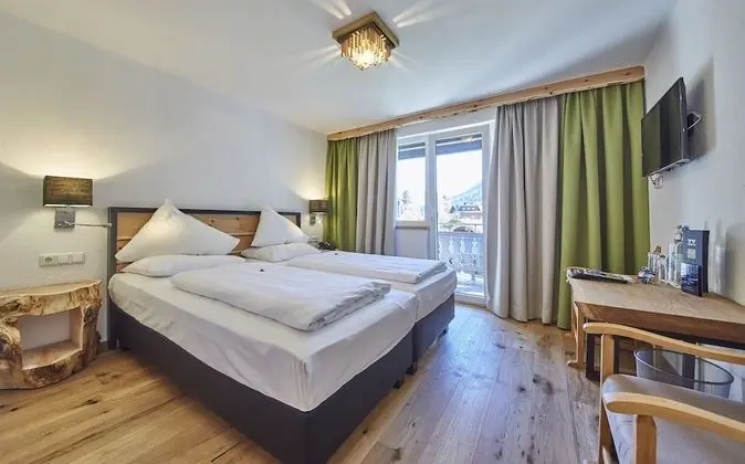 Design Tek Büyük Yataklı Oda
