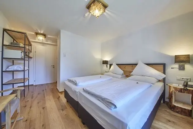 Design Tek Büyük Yataklı Oda