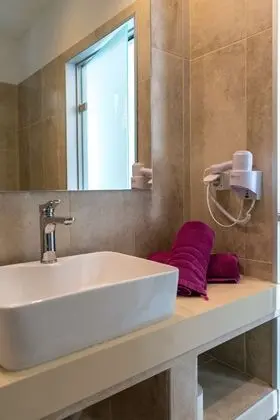 1 Çift Kişilik Veya 2 Tek Kişilik Yatak Standard