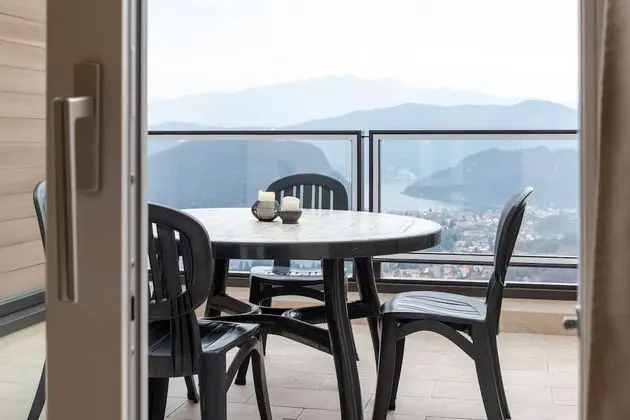 Family Triple Room, Lake View