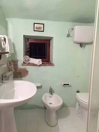 Basic Tek Büyük Yataklı Oda, Ortak Banyo