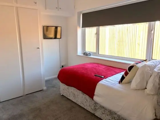 Comfort Villa, Özel Banyo (With Games Room)