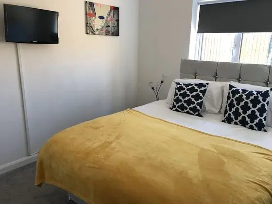 Comfort Villa, Özel Banyo (With Games Room)