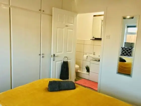 Comfort Villa, Özel Banyo (With Games Room)
