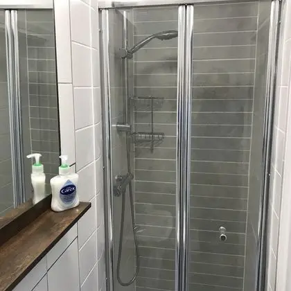 Comfort Villa, Özel Banyo (With Games Room)