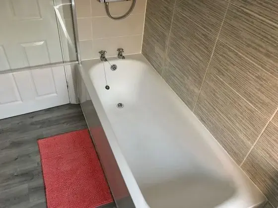 Comfort Villa, Özel Banyo (With Games Room)
