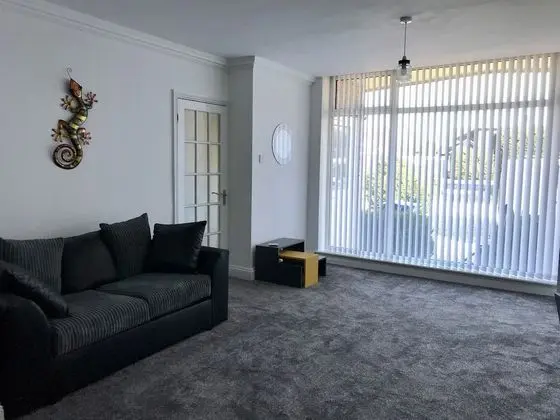 Comfort Villa, Özel Banyo (With Games Room)