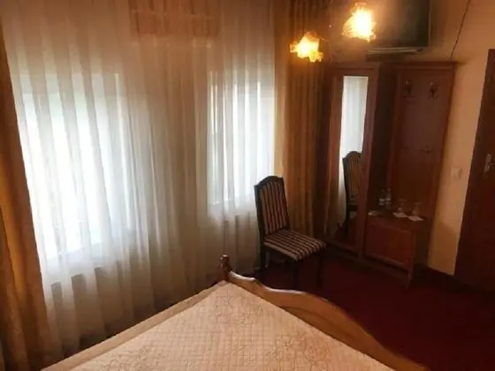Economy Tek Büyük Yataklı Oda