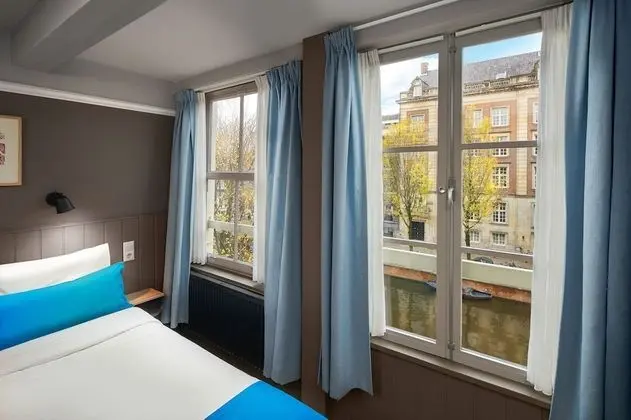 Standard İki Ayrı Yataklı Oda, 2 Tek Kişilik Yatak, Kanal Manzaralı