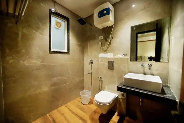 Superior Room with Window and City view