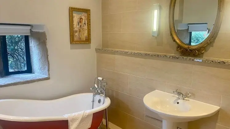 Luxury Tek Büyük Yataklı Oda, Bahçe Manzaralı