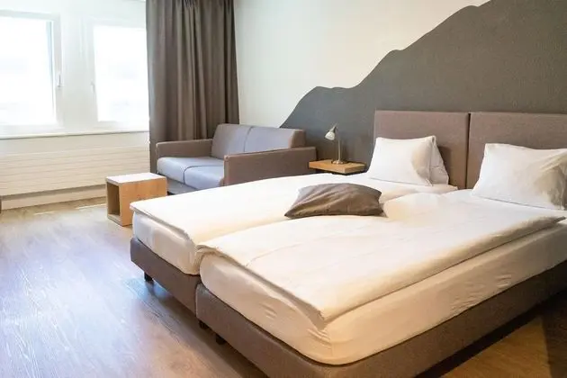 Superior Tek Büyük veya İki Ayrı Yataklı Oda (Double Bed & Sofa)