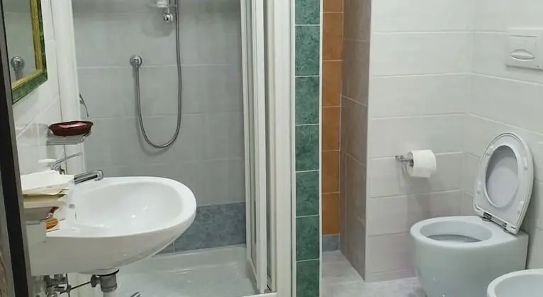 Basic İki Ayrı Yataklı Oda
