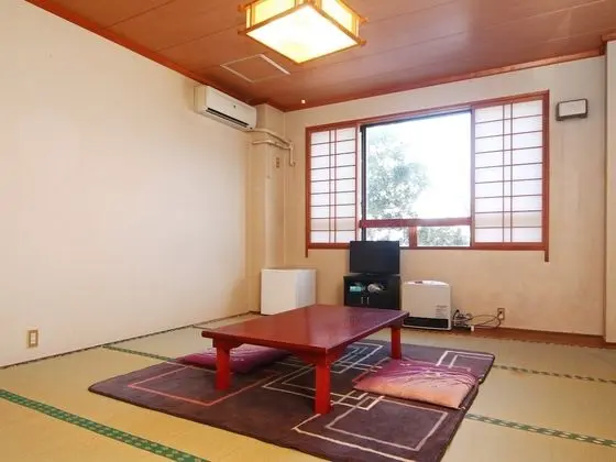 Üç Kişilik Oda, Ortak Banyo (Japanese Style Room)