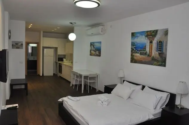Superior Stüdyo, Şehir Manzaralı