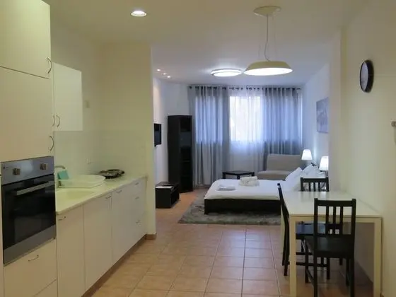 Superior Stüdyo, Şehir Manzaralı