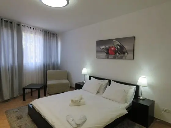Superior Stüdyo, Şehir Manzaralı