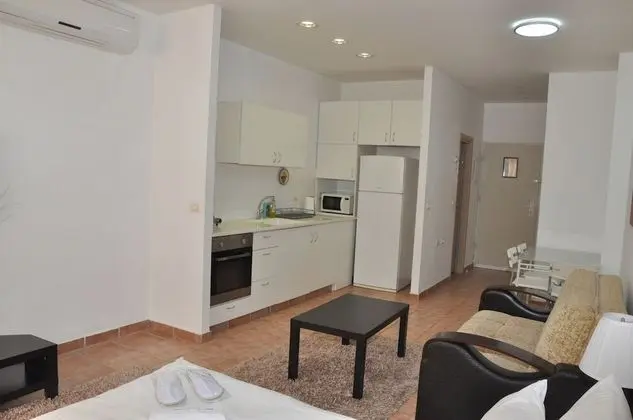 Superior Stüdyo, Şehir Manzaralı