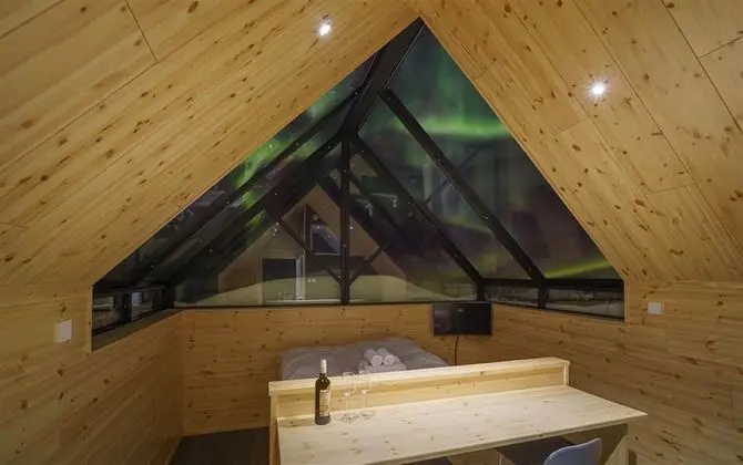 Aurora Cabin