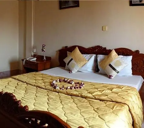Deluxe Tek Büyük veya İki Ayrı Yataklı Oda (with A/C)
