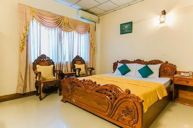 Deluxe Tek Büyük veya İki Ayrı Yataklı Oda (with A/C)