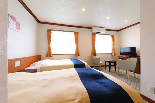 İki Ayrı Yataklı Oda (Semi Double Bed)