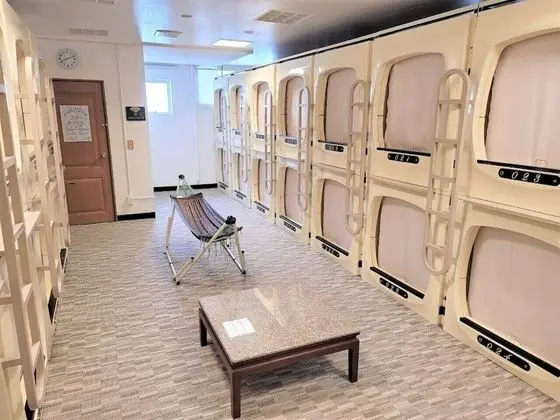 Oda, 1 Tek Kişilik Yatak, Sigara İçilmez, Ortak Banyo