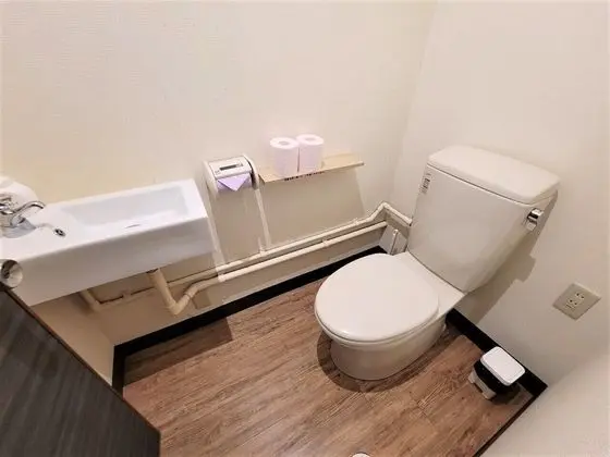Oda, 1 Tek Kişilik Yatak, Sigara İçilmez, Ortak Banyo
