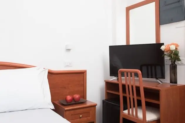 Standard Tek Büyük veya İki Ayrı Yataklı Oda