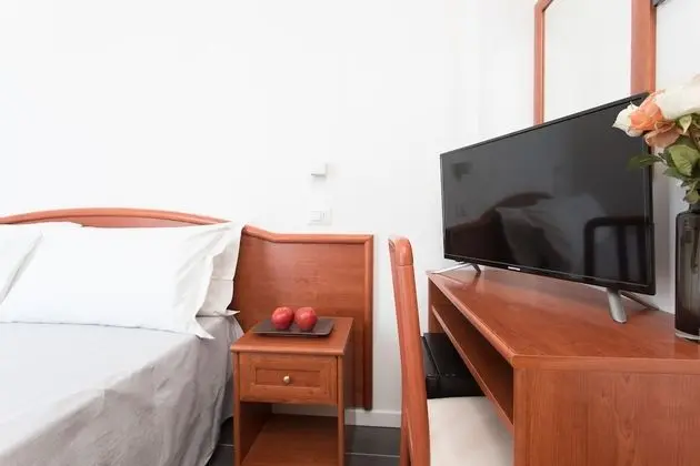 Standard Tek Büyük veya İki Ayrı Yataklı Oda