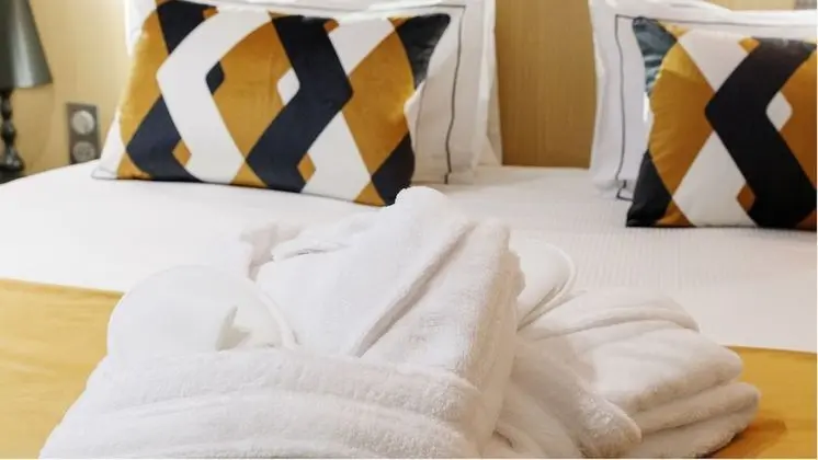 Deluxe Tek Büyük Yataklı Oda