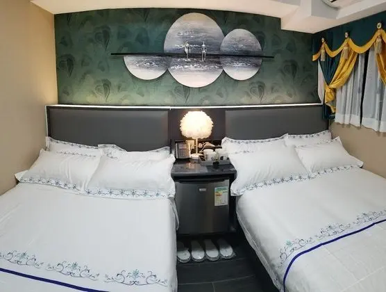 Deluxe Quadruple Room