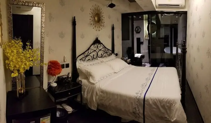 Design Tek Büyük Yataklı Oda, Şehir Manzaralı