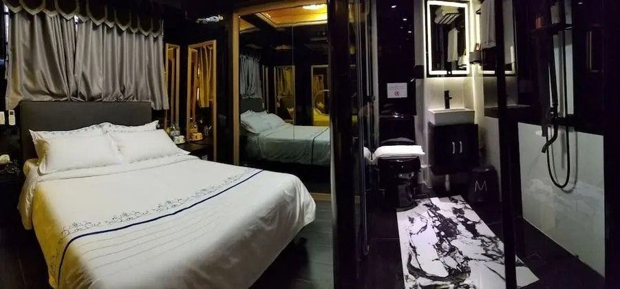 Design Tek Büyük Yataklı Oda, Şehir Manzaralı
