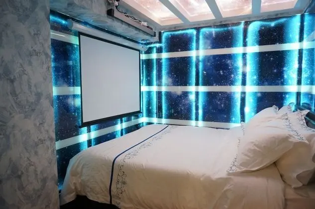 Design Tek Büyük Yataklı Oda, Şehir Manzaralı
