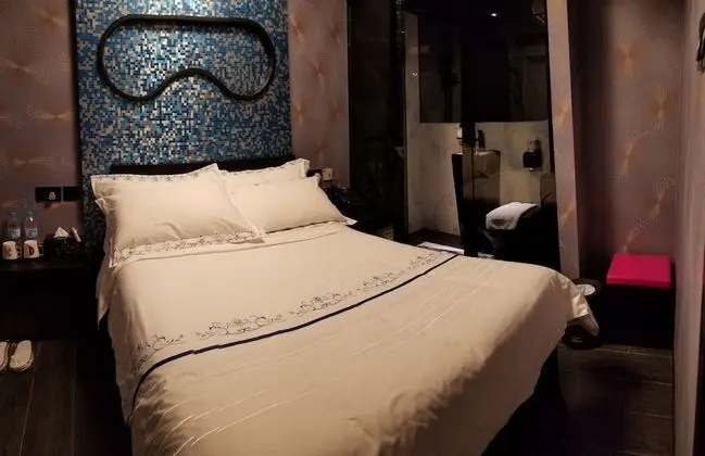 Design Tek Büyük Yataklı Oda, Şehir Manzaralı