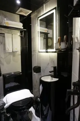 Design Tek Büyük Yataklı Oda, Şehir Manzaralı