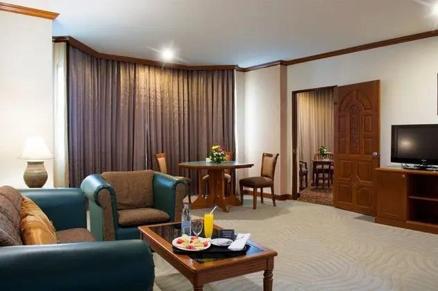 Executive Suite