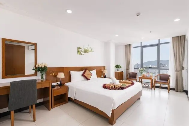 Deluxe Tek Büyük veya İki Ayrı Yataklı Oda, 1 Yatak Odası, Kısmi Deniz Manzarası