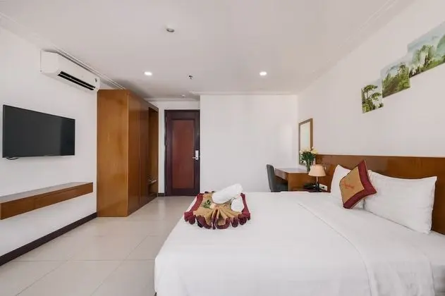 Deluxe Tek Büyük veya İki Ayrı Yataklı Oda, 1 Yatak Odası, Kısmi Deniz Manzarası