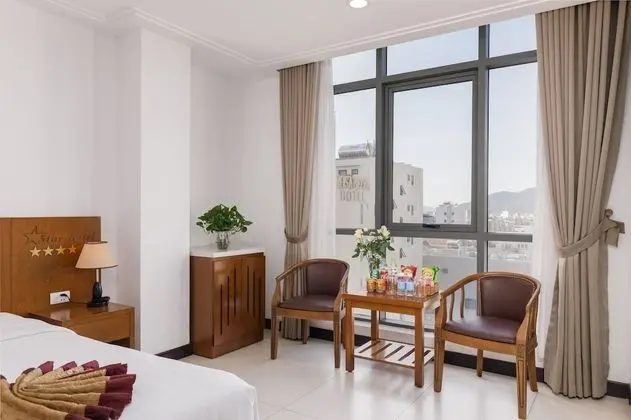 Deluxe Tek Büyük veya İki Ayrı Yataklı Oda, 1 Yatak Odası, Kısmi Deniz Manzarası