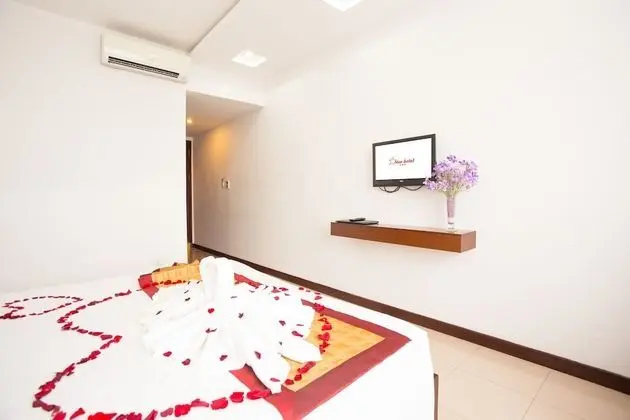 Deluxe Tek Büyük veya İki Ayrı Yataklı Oda, 1 Yatak Odası, Kısmi Deniz Manzarası