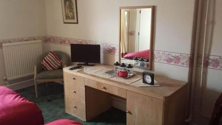 Basic İki Ayrı Yataklı Oda