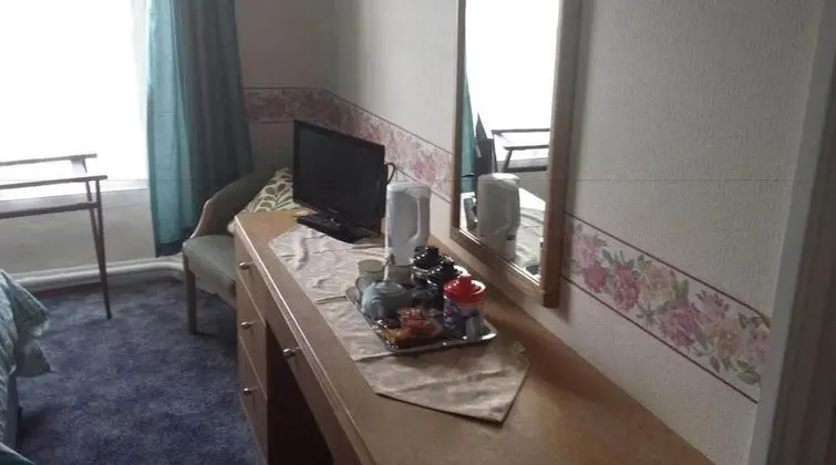 Basic Tek Büyük Yataklı Oda