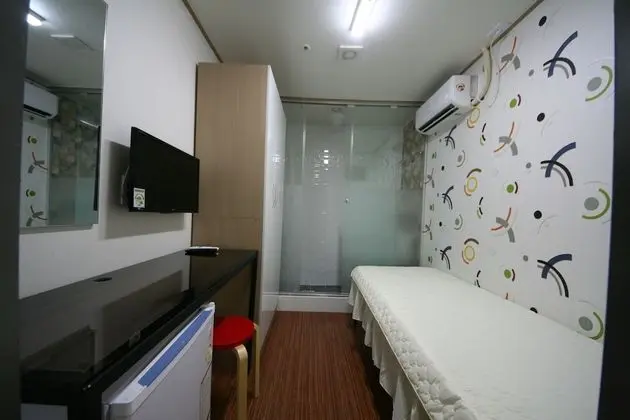 Small Single Room
