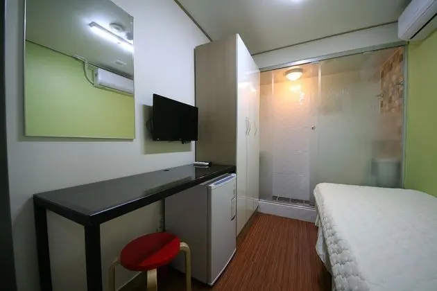 Small Single Room